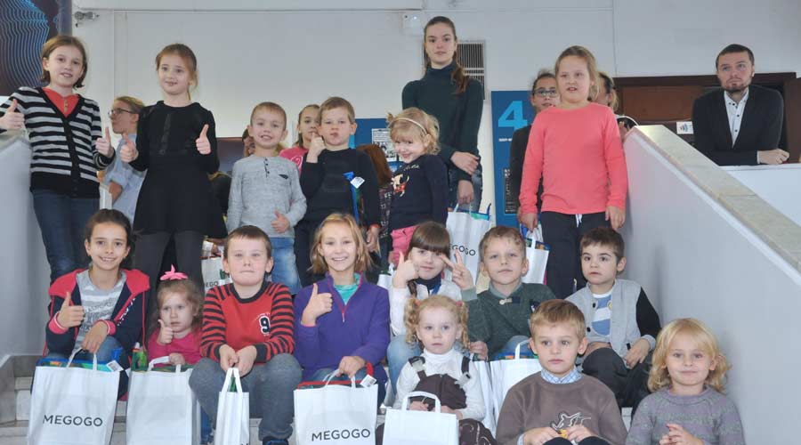 Фанкластик на благотворительном показе МЕGOGO